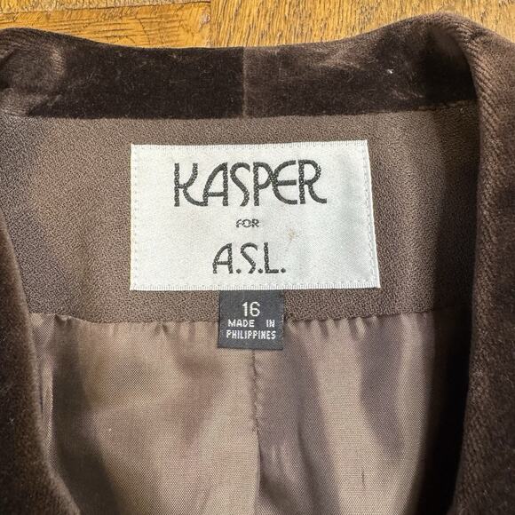 Kasper For A.S.L Chocolate Brown Skirt Suit 2 Pc Set Size 16 Velvet Collar - Picture 10 of 15